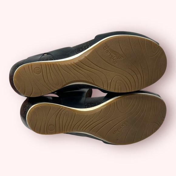 Dansko Vera Peep Toe Ankle Strap Leather Cork Wedge Sandals Womens Size 37 Black - Picture 6 of 8